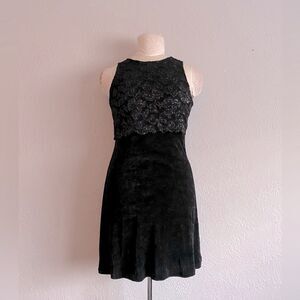 Steppin Out Vintage Black Lace Nylon Stretchy dress Size Medium